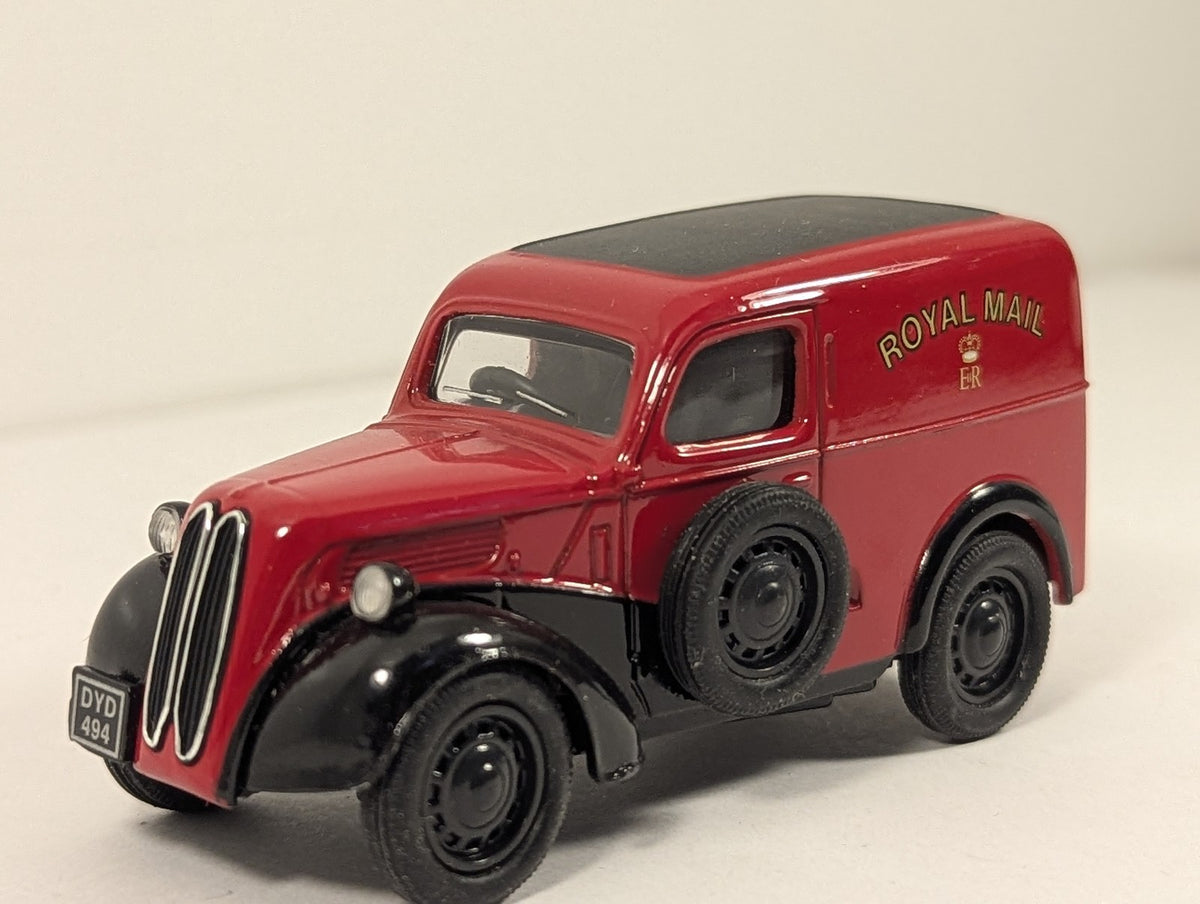 Corgi 1:43 Fordson 5cwt Van Die-cast Model Van DYD 494 Royal Mail 05901