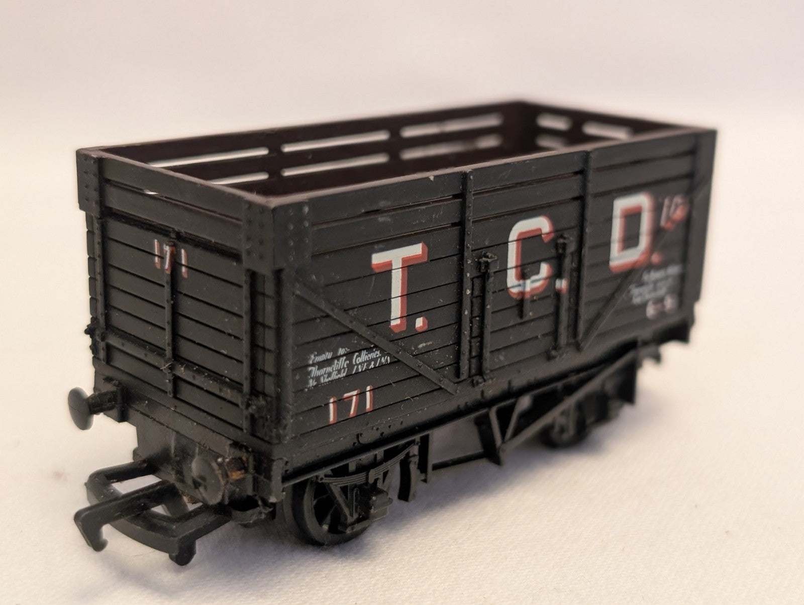 Mainline OO Gauge 7-Plank Open Wagon TCD Ltd Goods Wagon 171 T.C.D.