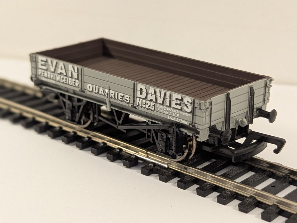 Bachmann Branchline 33-451A Evans Davies 3 Plank Wagon
