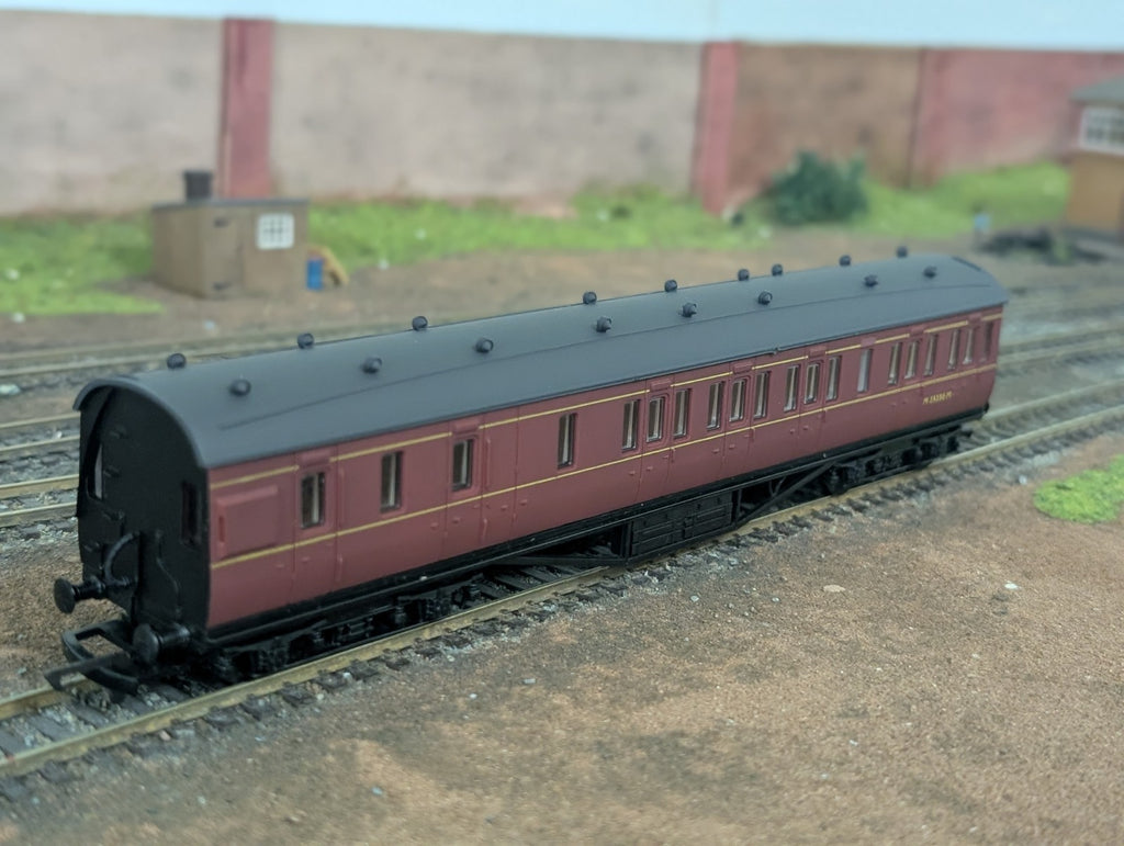 Airfix 54254 LMS 57′ Non-Corridor Brake 3rd M25250M