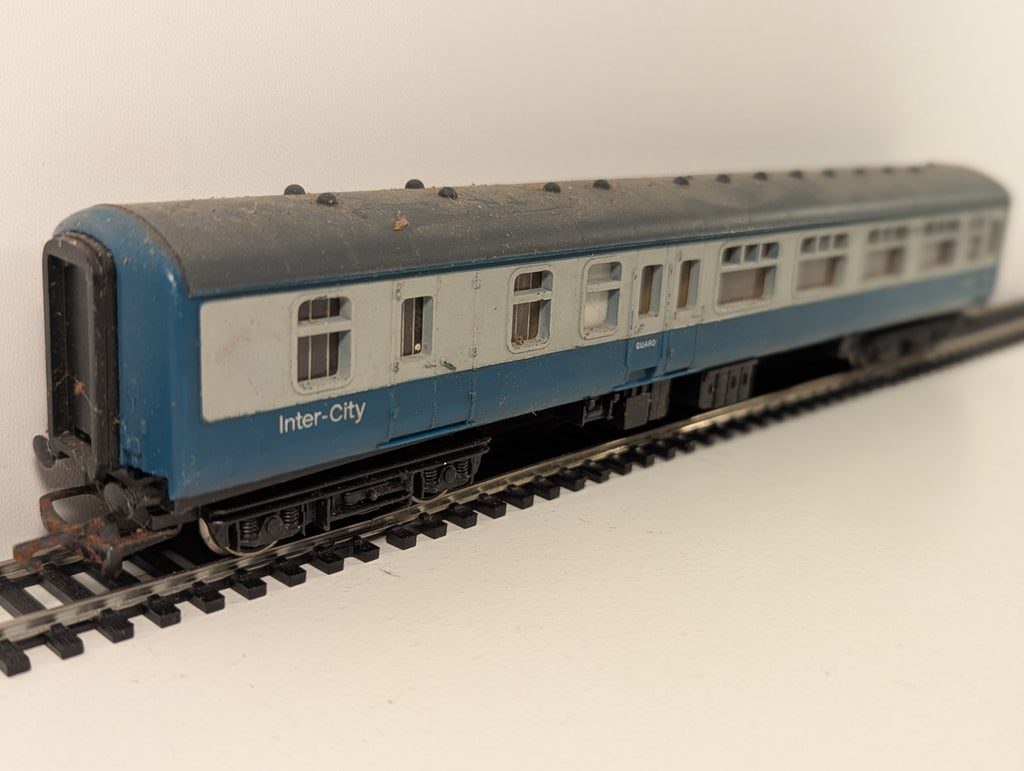 Hornby R922 OO Gauge BR Mk2 InterCity Brake 2nd Coach M14052
