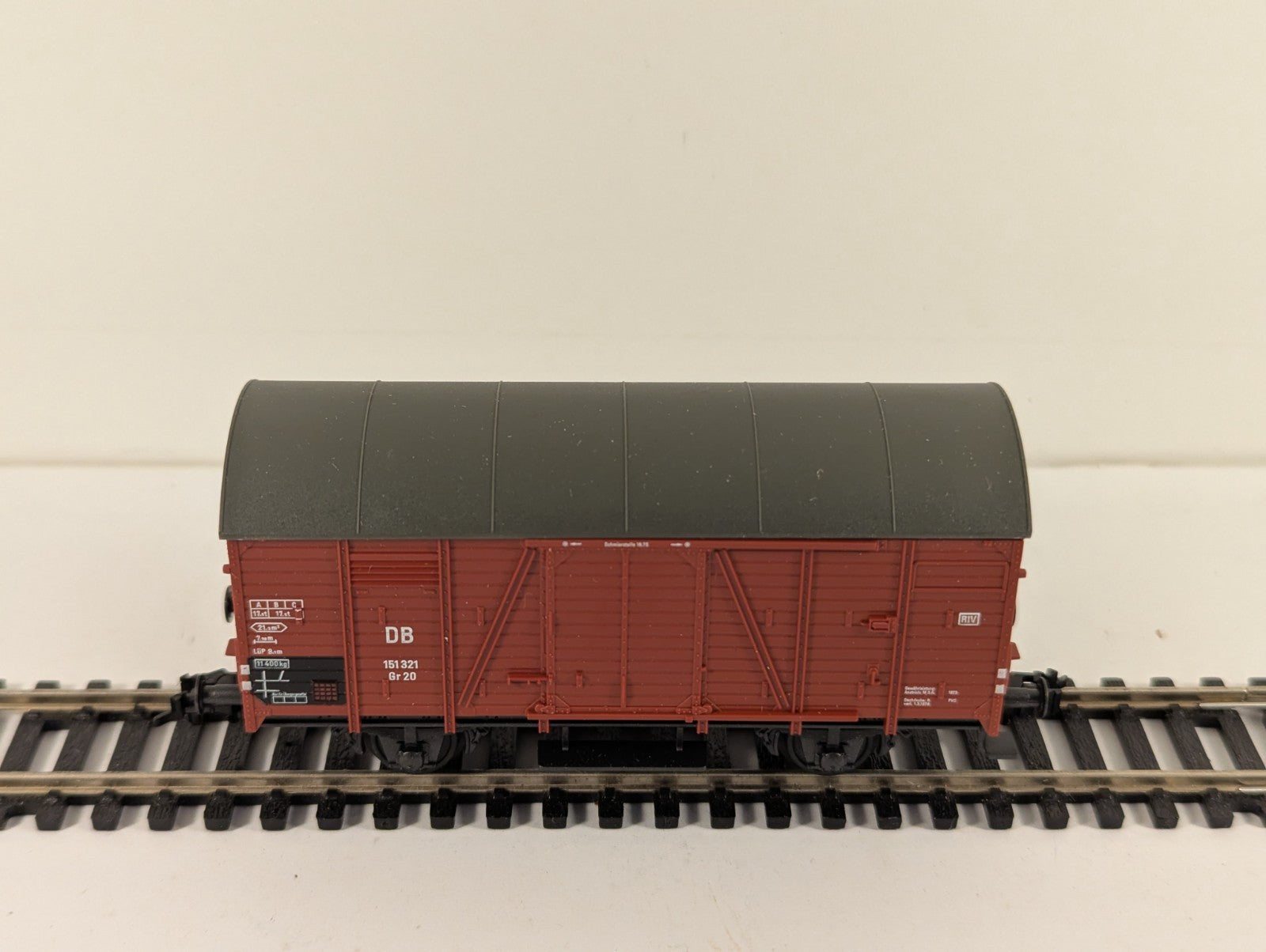 Fleischmann 5020 HO Gauge Red DB Covered Wagon Boxed