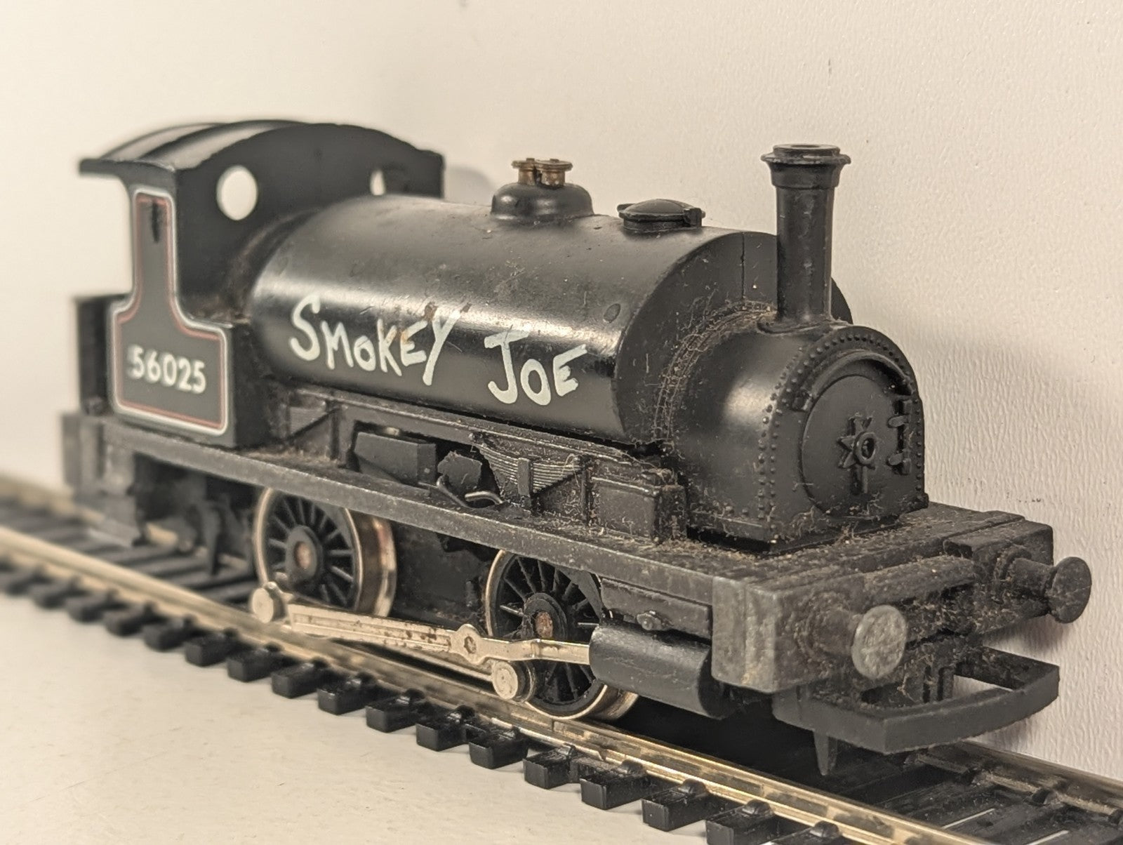 Hornby OO Gauge Class 0F Pug 'Smokey Joe' Locomotive 56025 BR Black