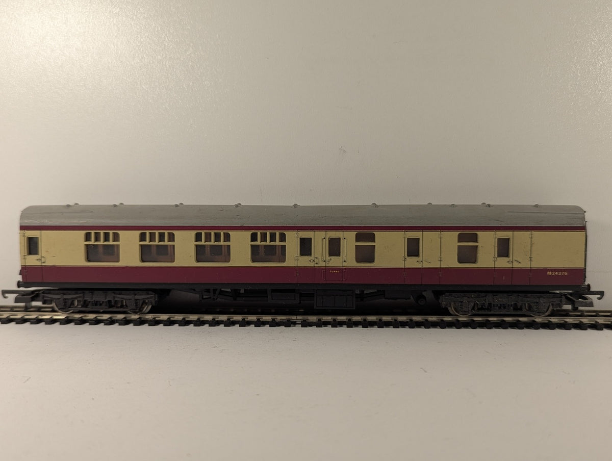 Lima OO Gauge BR Mk1 Brake Second Corridor BSK Passenger Coach M34376