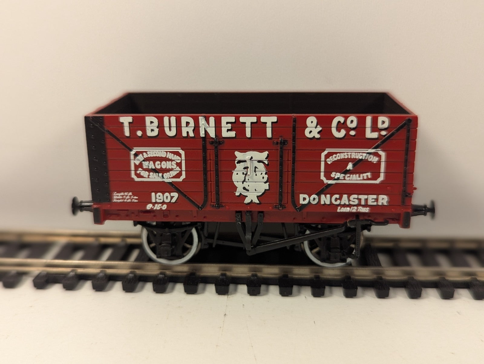 Bachmann 37-125K OO Gauge 8 Plank Wagon T Burnett Doncaster