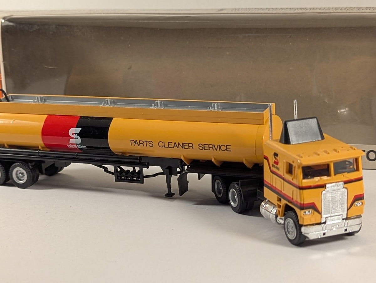 Con-Cor HO Scale Safety-Kleen Parts Cleaner Service Tanker Truck