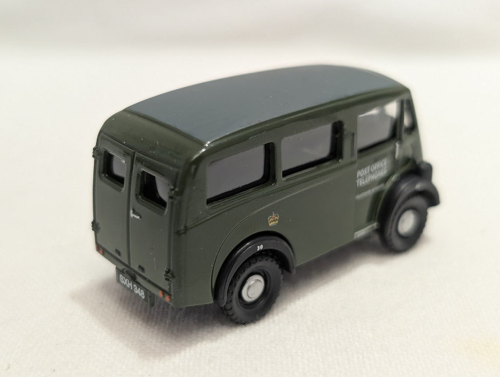 Classix 1:76 Morris Commercial PV Van Die-cast Van SXH 348