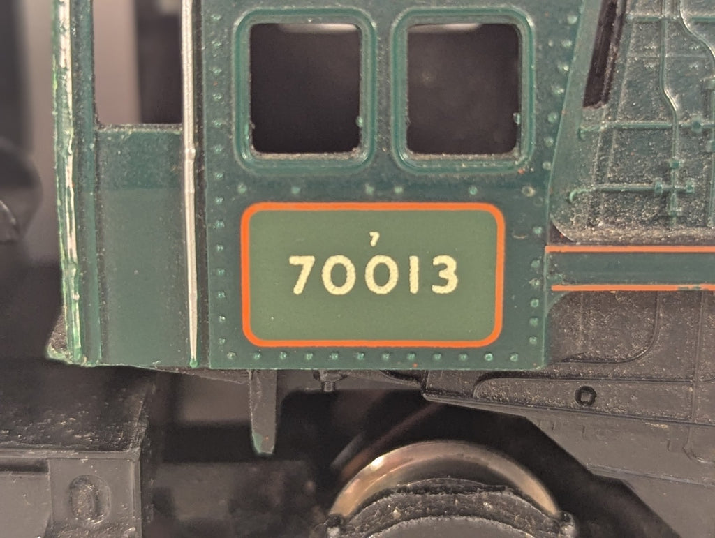 Hornby OO Gauge BR Standard Class 7 Britannia Class 'Oliver Cromwell