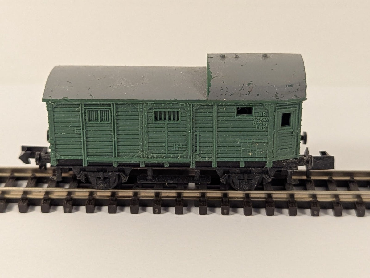 Arnold N Gauge Freight Brake Van