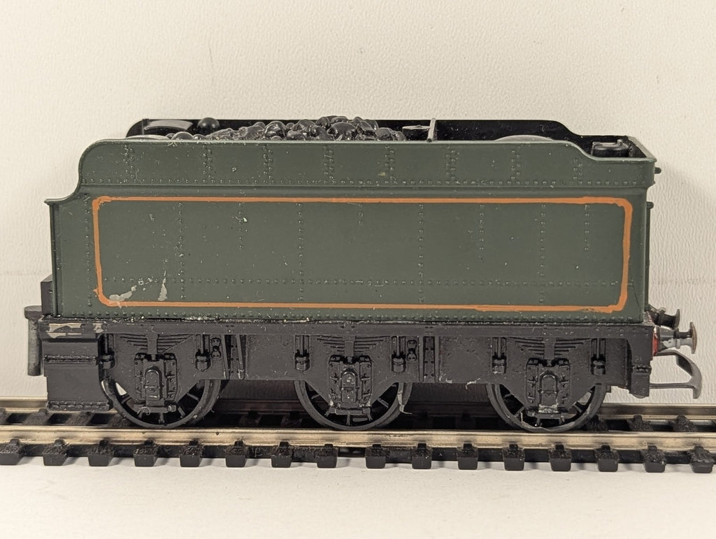 Tri-ang OO Gauge GWR 6-Wheel Tender GWR Green