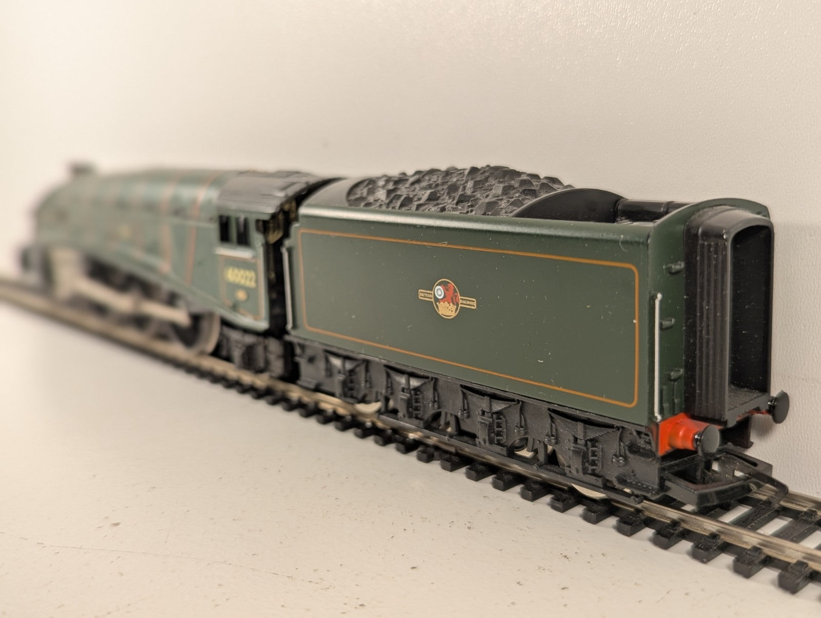 Hornby LNERClass A4 No.60022 "Mallard" BR Green Steam Locomotive OOGauge - Boxed
