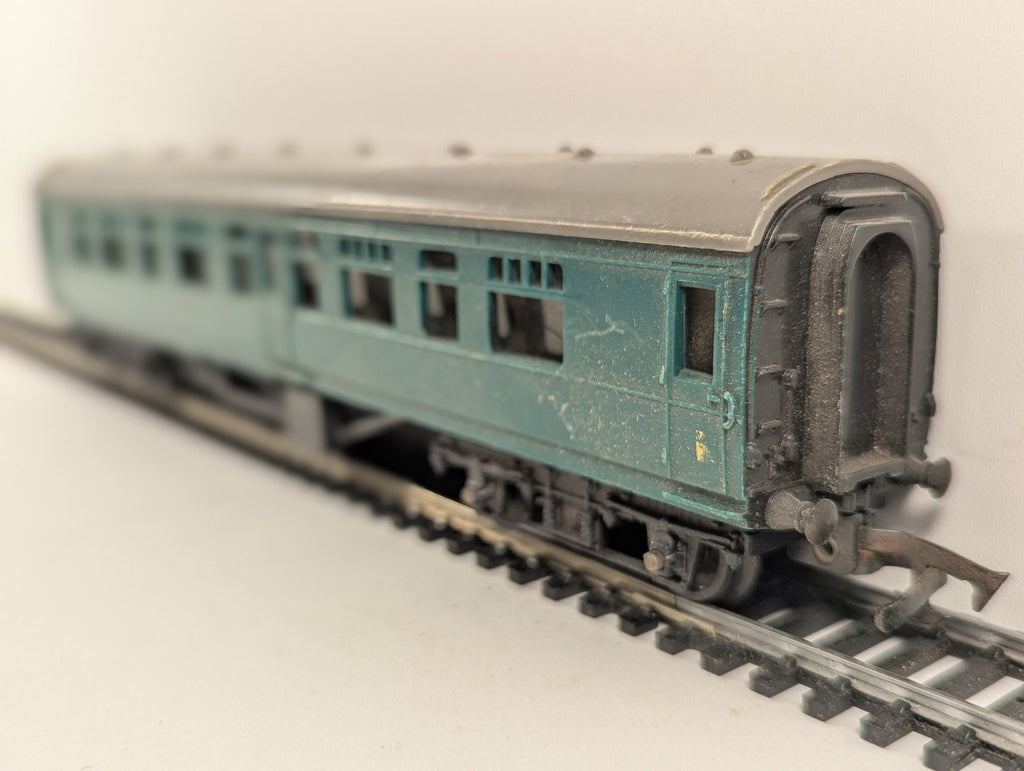 Tri-ang OO Gauge Suburban Composite Coach Passenger Coach S1507S