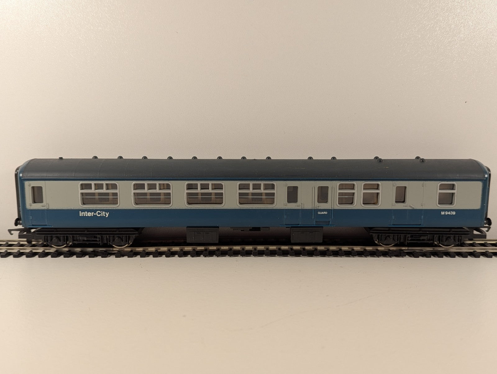 Hornby R418 OO BR Blue Grey Brake Second M9439