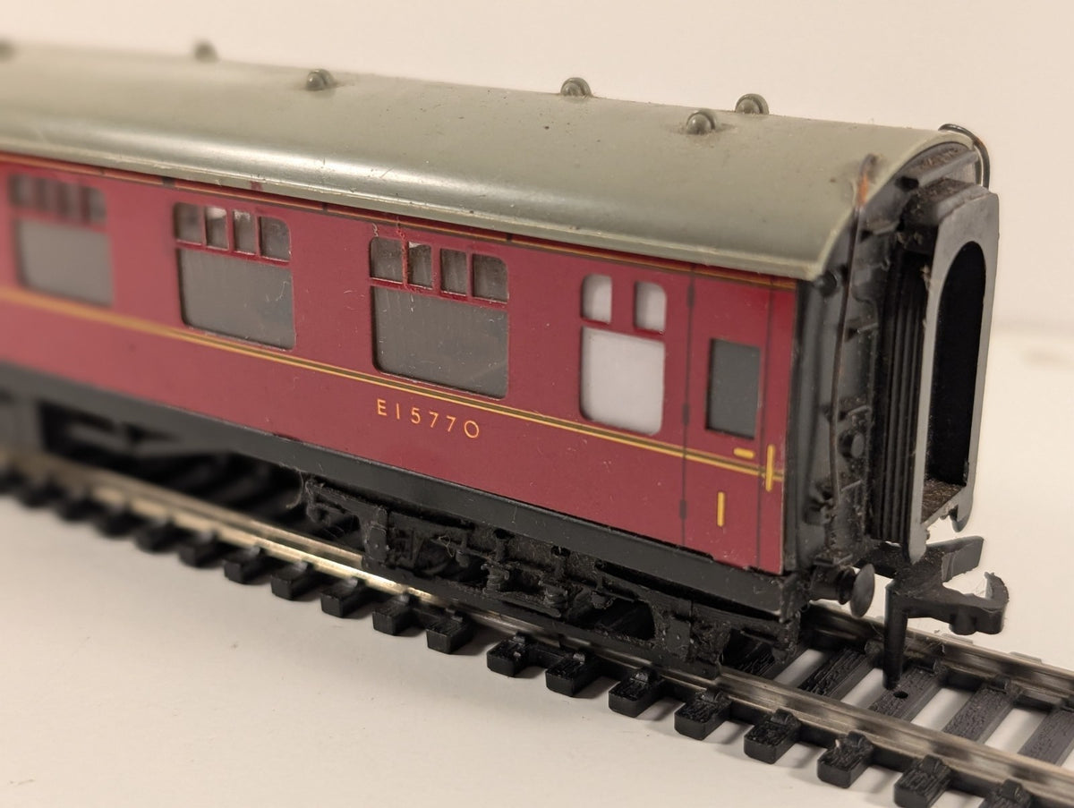 Hornby Dublo 4053 Passenger Corridor Coach BR Maroon E15770