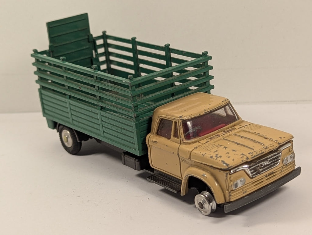 Corgi Toys 484 Dodge Kew Fargo Livestock Transporter 1:43 Scale - Missing Tyre