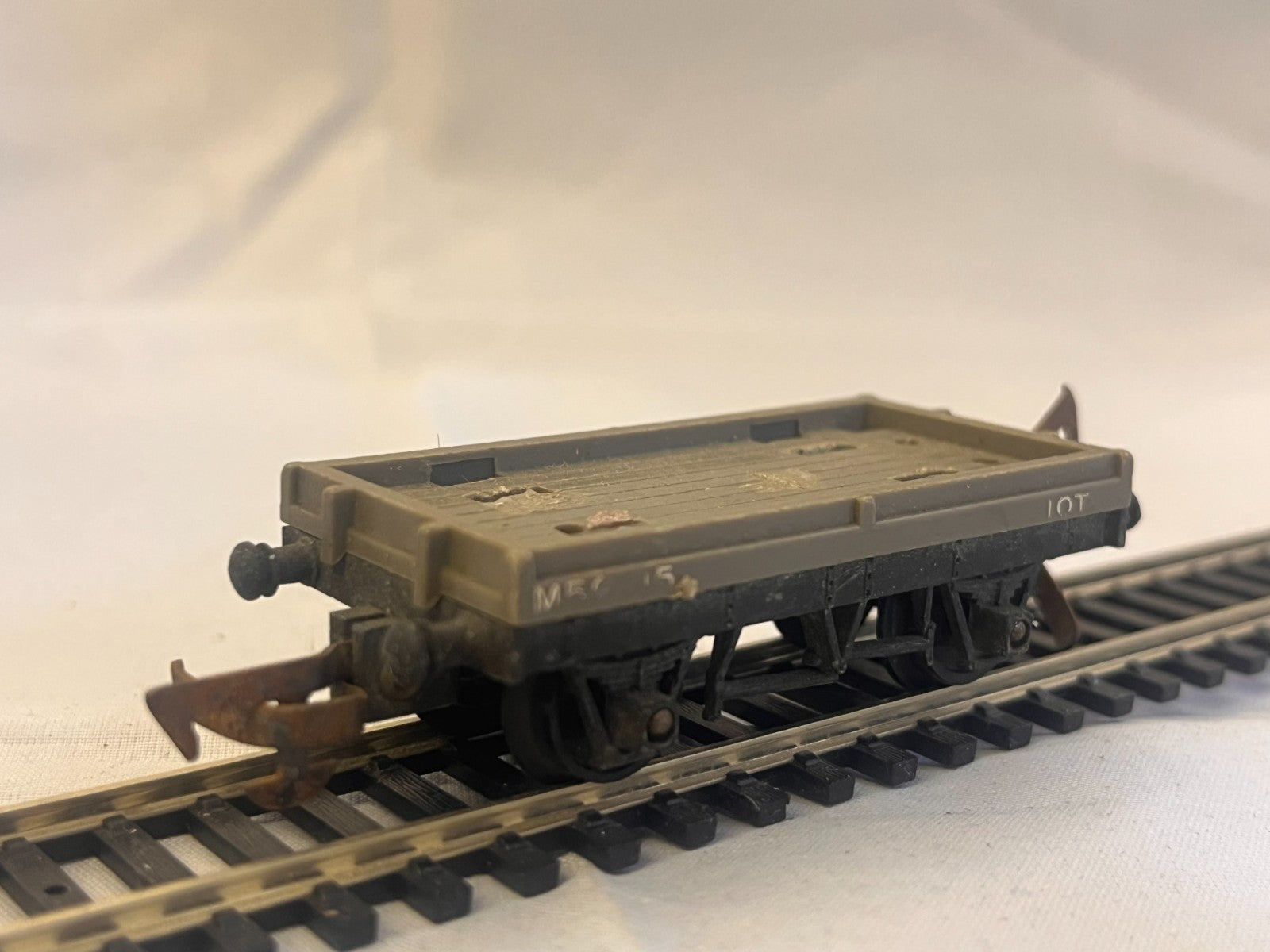 Tri-ang Railways R17/18 OO Gauge Bolster Wagon