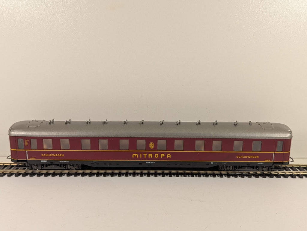 Liliput 83702 HO Gauge Red DR MITROPA Dining Car Boxed