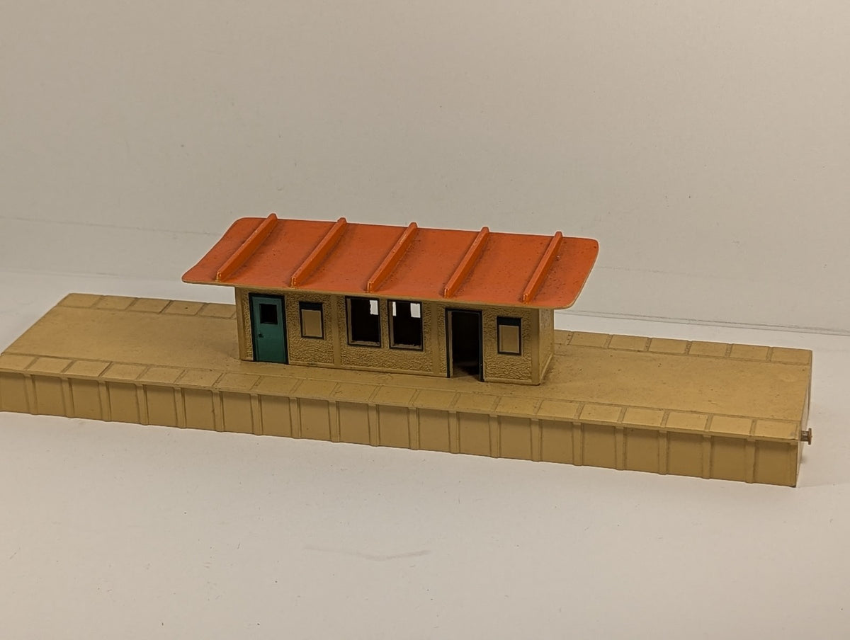 Hornby Dublo OO Gauge Island Platform Buildings & Structures