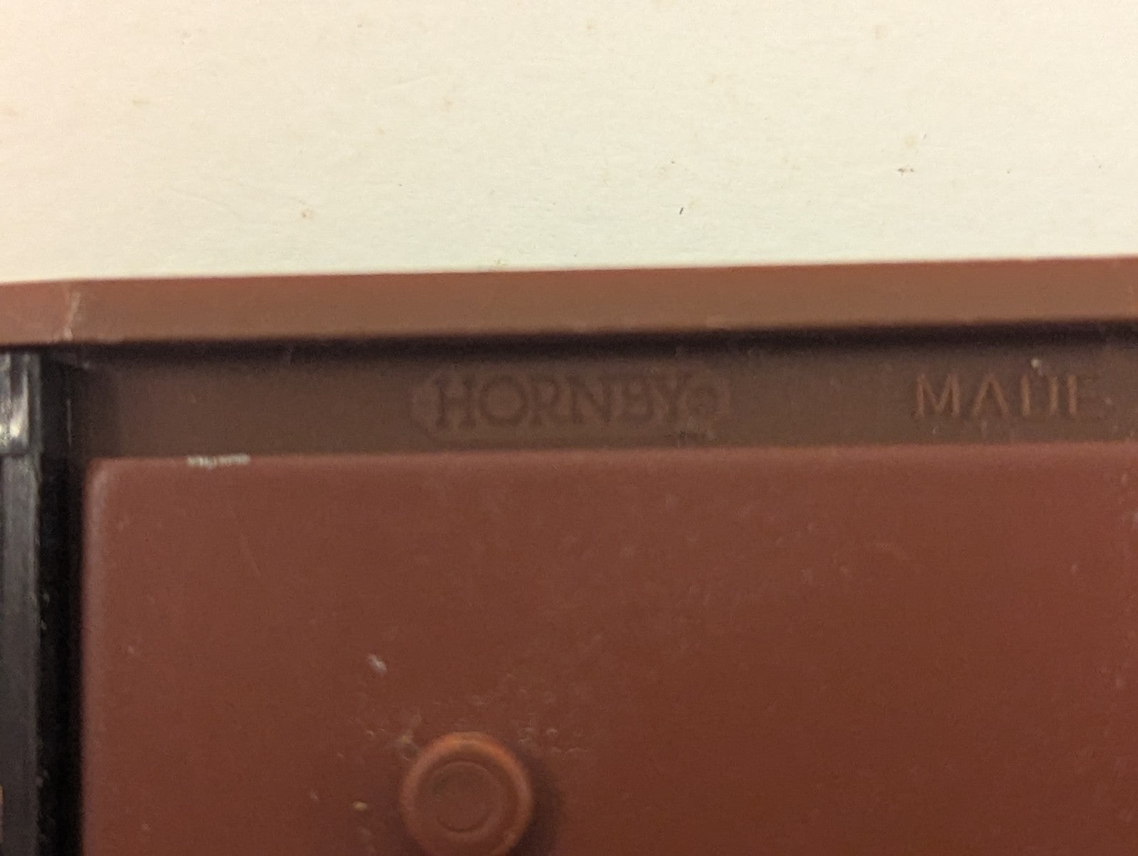 Hornby OO Gauge 25T Lowmac Machinery Wagon Goods Wagon E260864 BR Brown