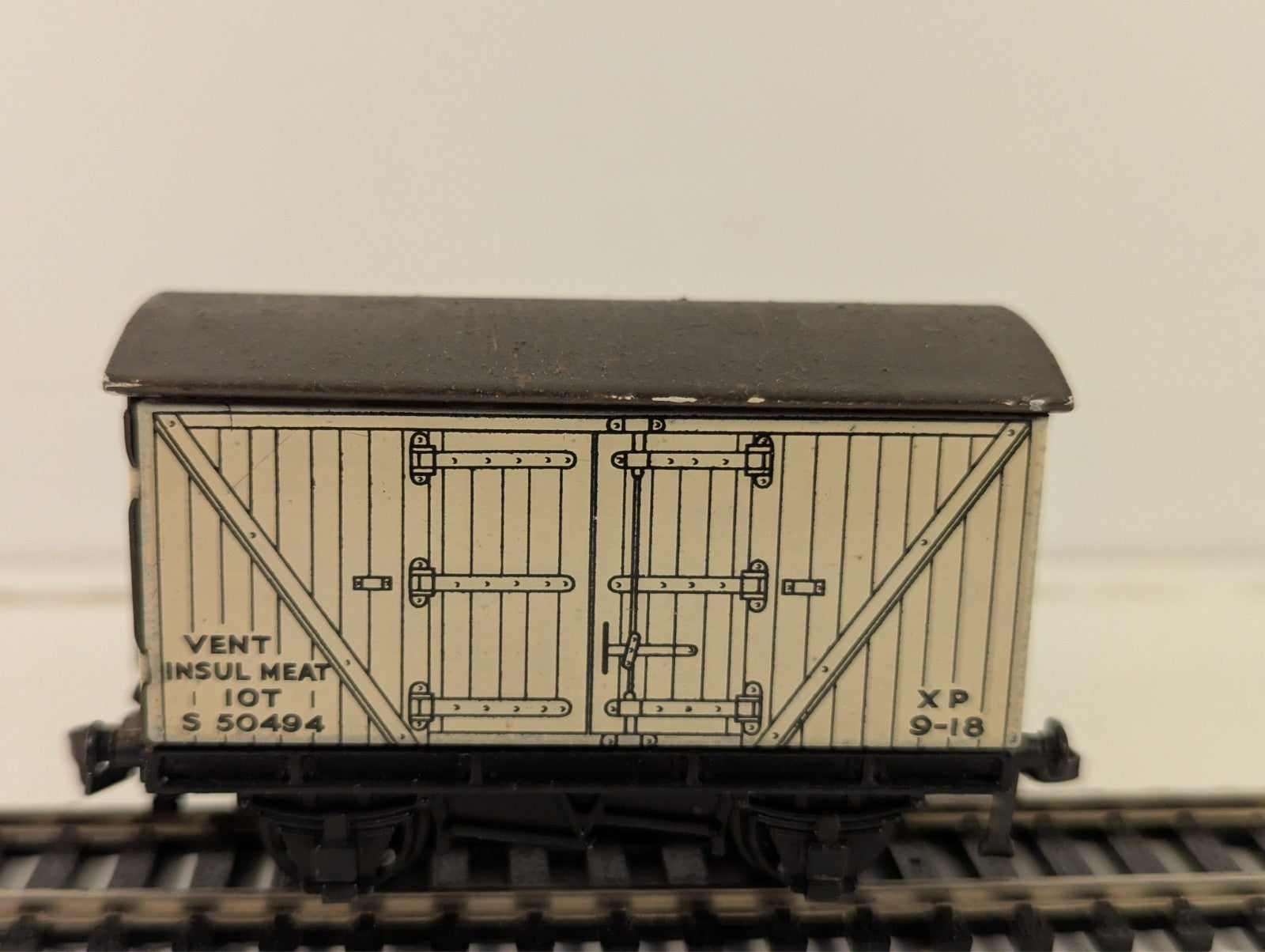 Hornby Dublo OO Gauge 10 Ton Insulated Meat Van