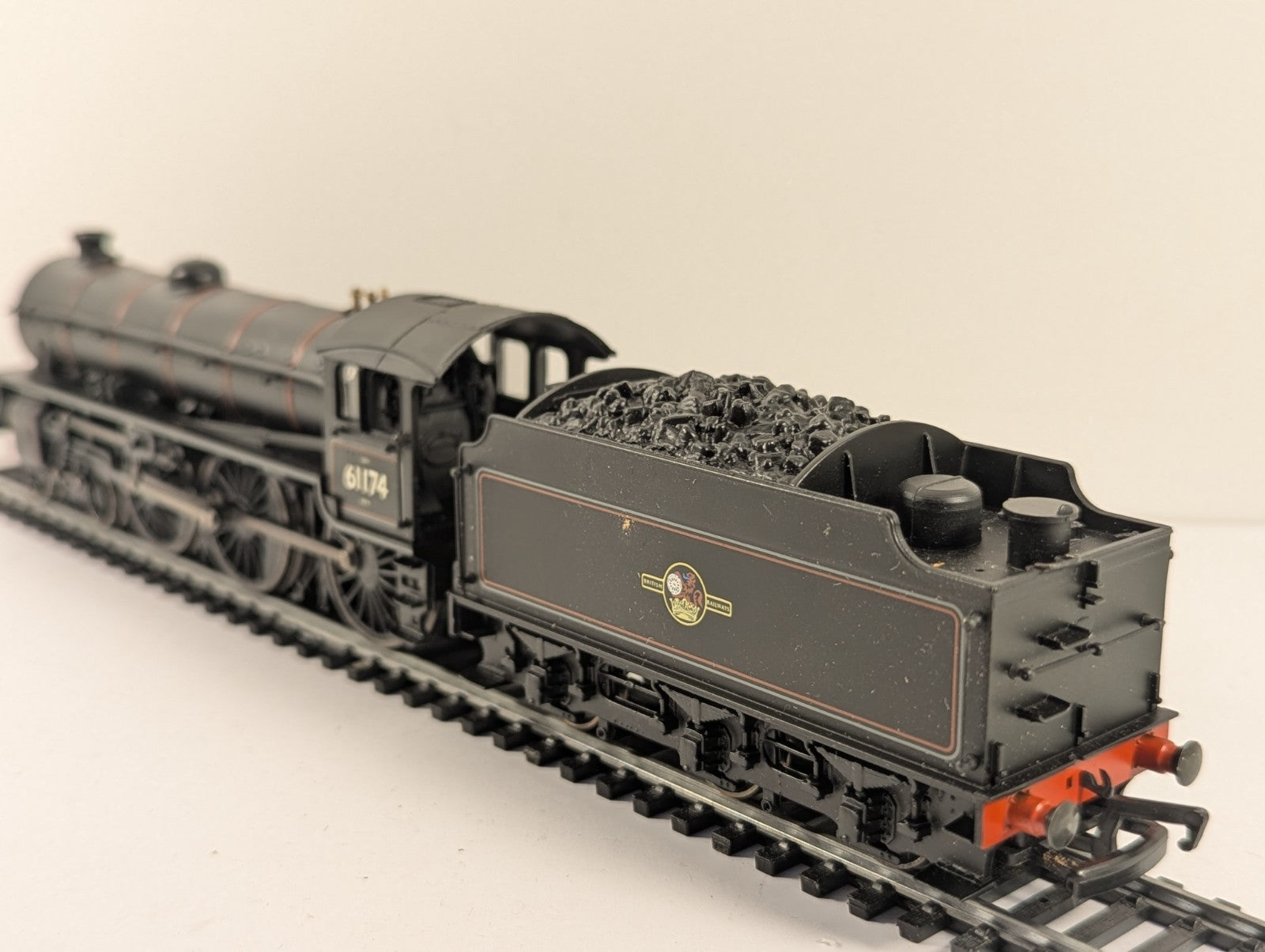 Bachmann Branchline OO Gauge Class B1 4-6-0 Poor Runner