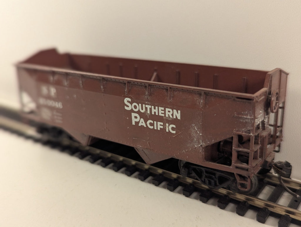 Athearn HO Gauge Southern Pacific Hopper Wagon – Renumbered
