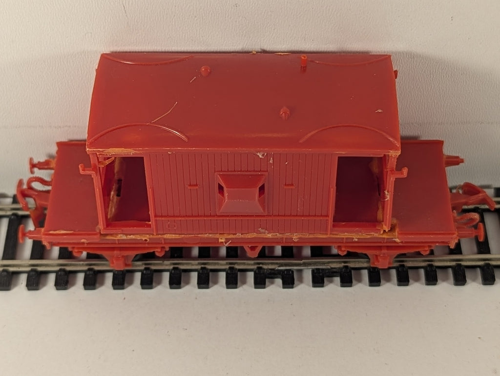 Airfix OO Gauge LMS 20 Ton Brake Van Unpainted Red