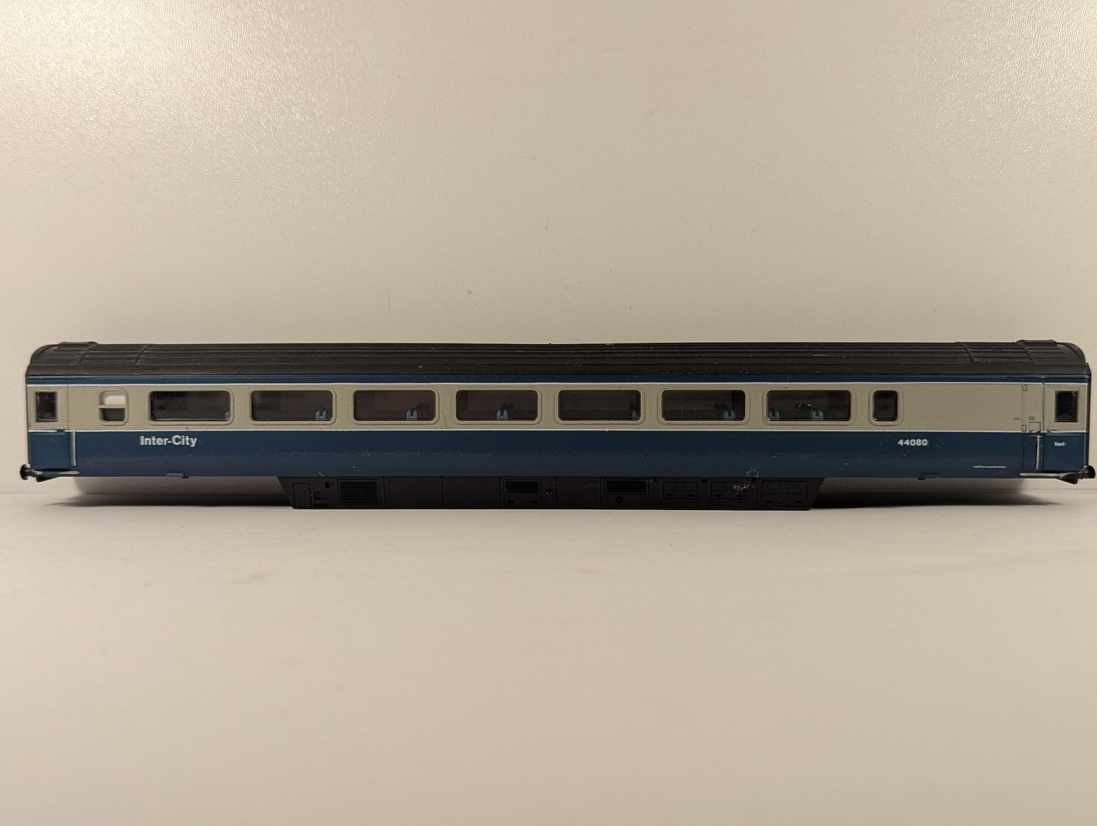Lima OO Gauge BR Mk3 TGS Coach Passenger Coach 44080 BR Blue & Grey