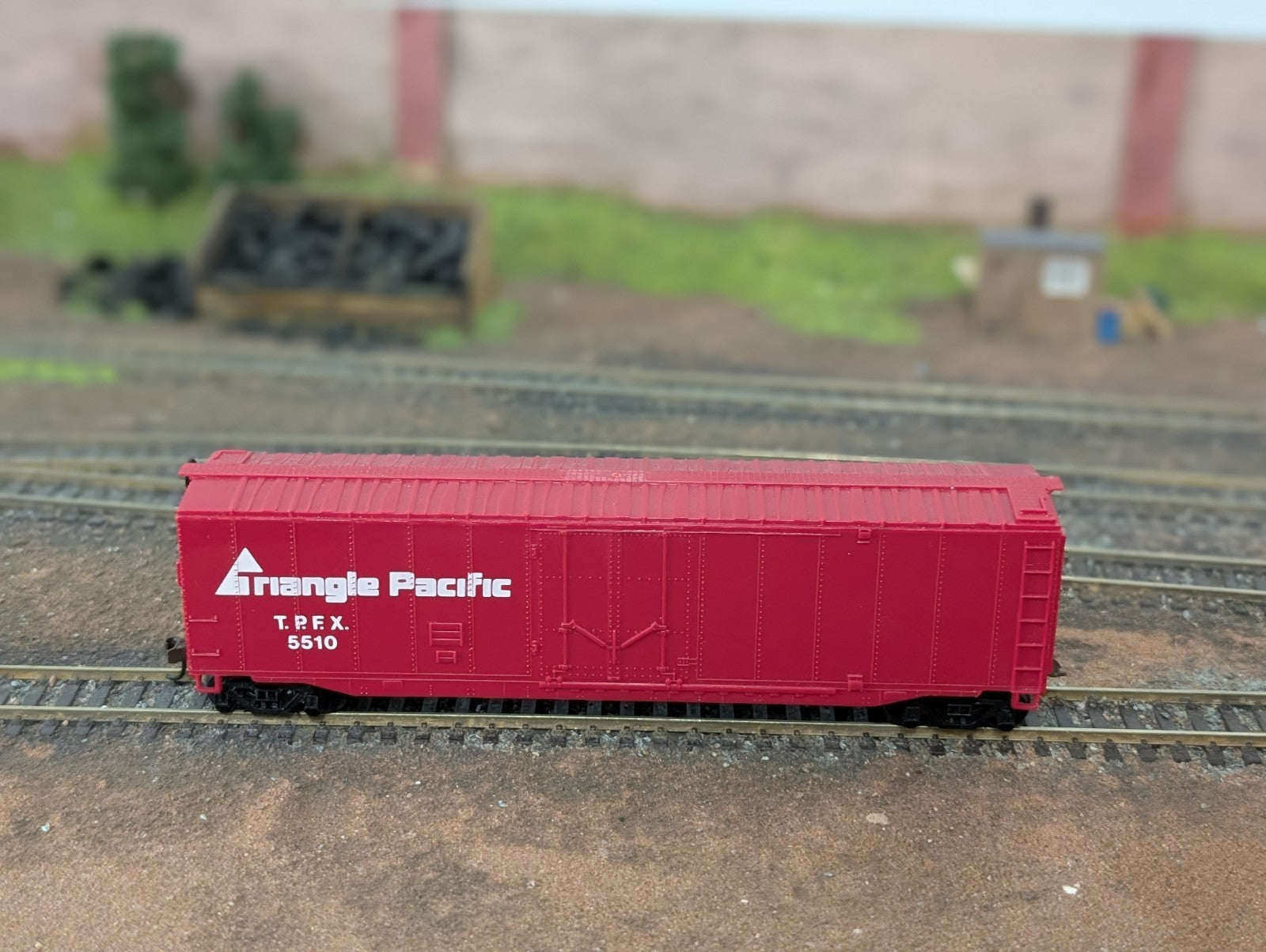 Bachmann USA 18030BAC 51' Plug Door Boxcar "Triangle Pacific