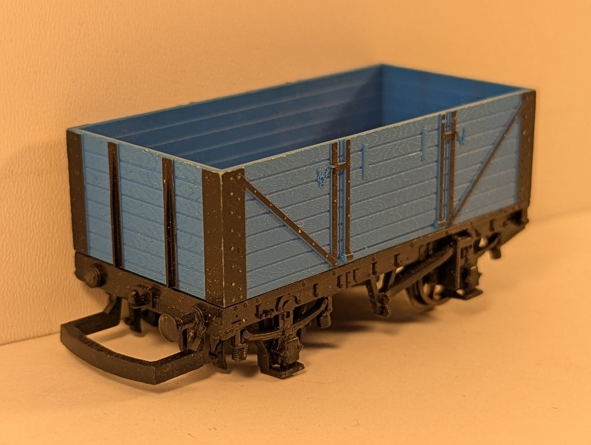 Hornby OO Gauge 5 Plank Open Wagon Blue