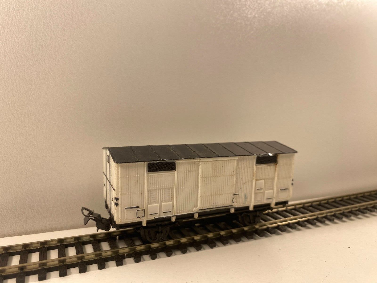 Piko Refrigerator Van – HO Gauge