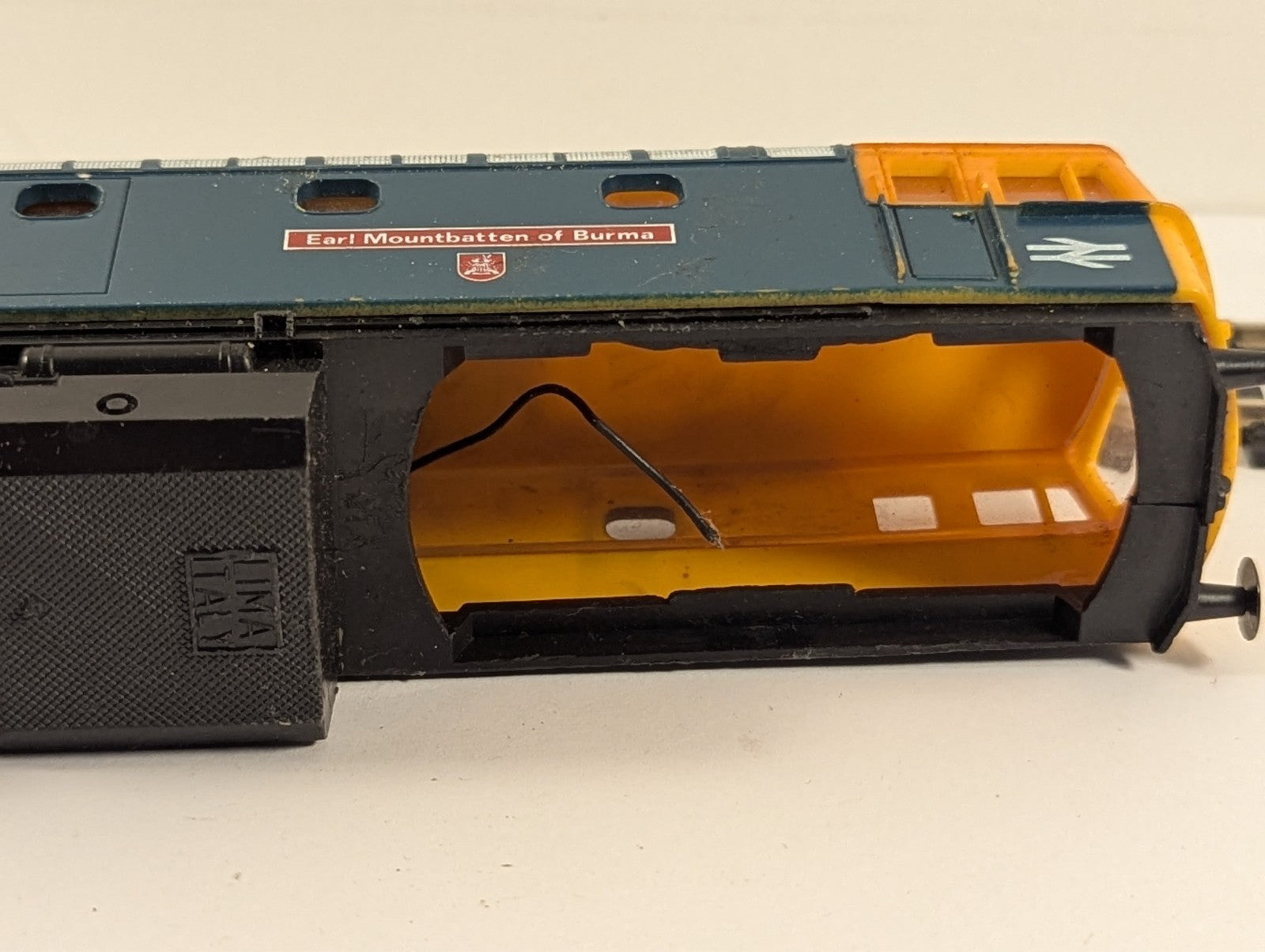 Lima BR Class 33 "Earl Mountbatten of Burma" Diesel Locomotive OO Gauge