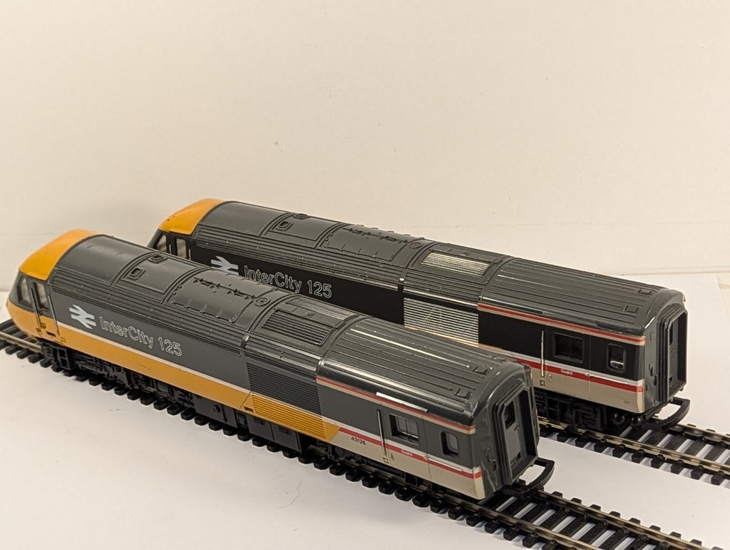Hornby OO Gauge BR InterCity Executive Class 43 HST 2 Car Set