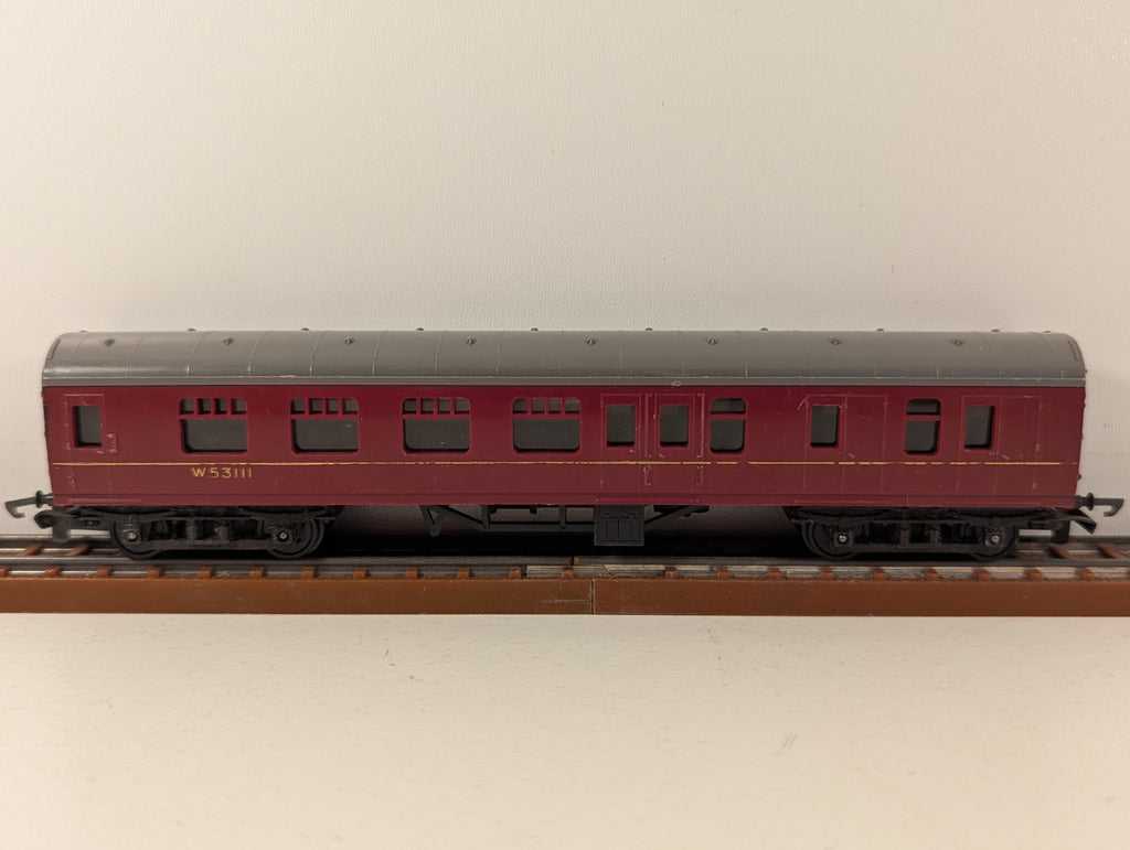 Tri-ang TT Gauge BR Mk1 Corridor Brake Coach