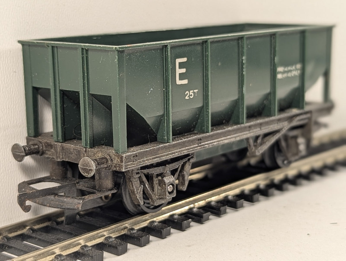 Tri-ang OO Gauge 25 Ton Ore Hopper Wagon Goods Wagon BR Departmental Green R214