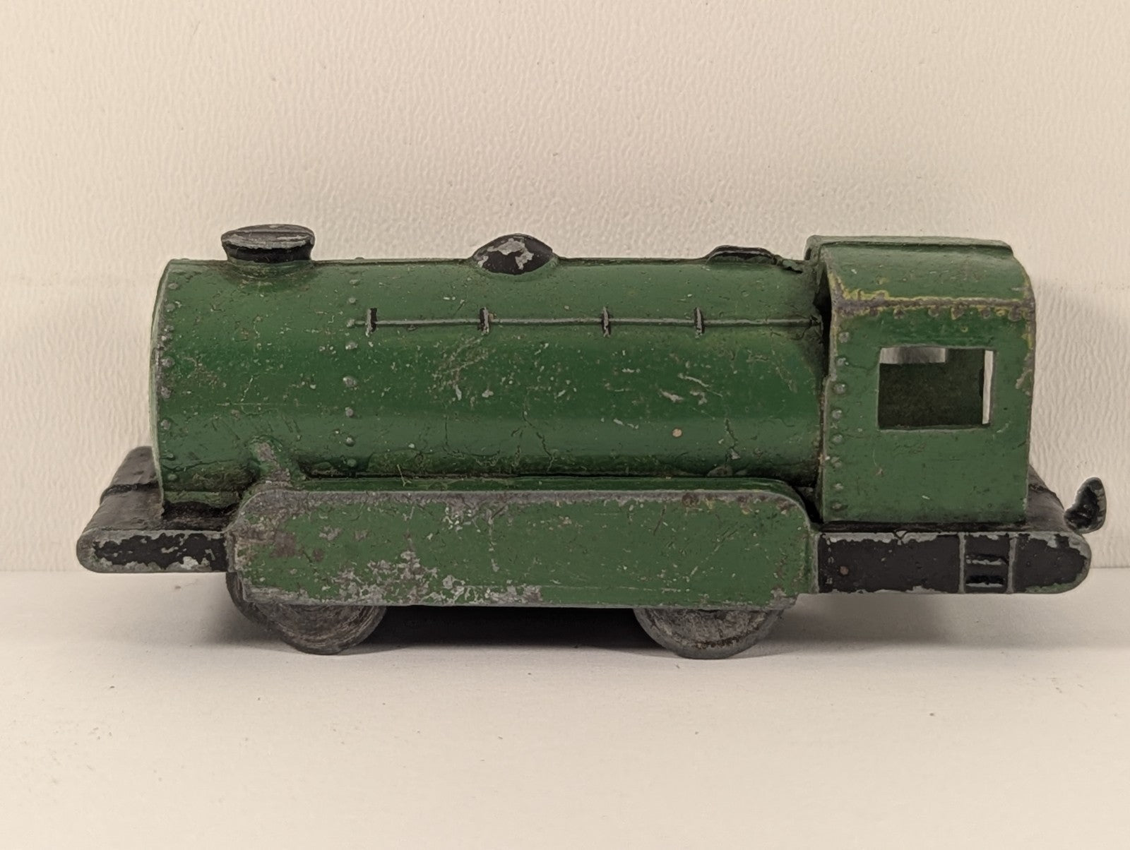 Vintage Kay  Diecast Clockwork 0-4-0 Tank Locomotive Green