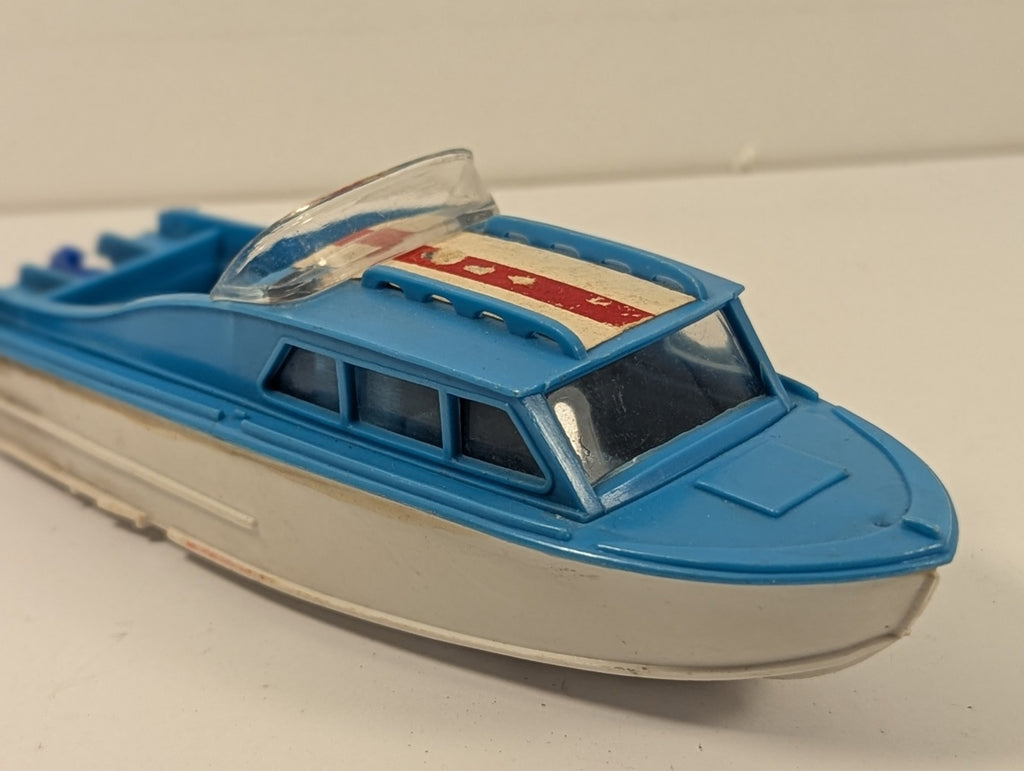 Corgi Toys 104 Dolphin 20 4 Berth Cruiser 1:43 Scale