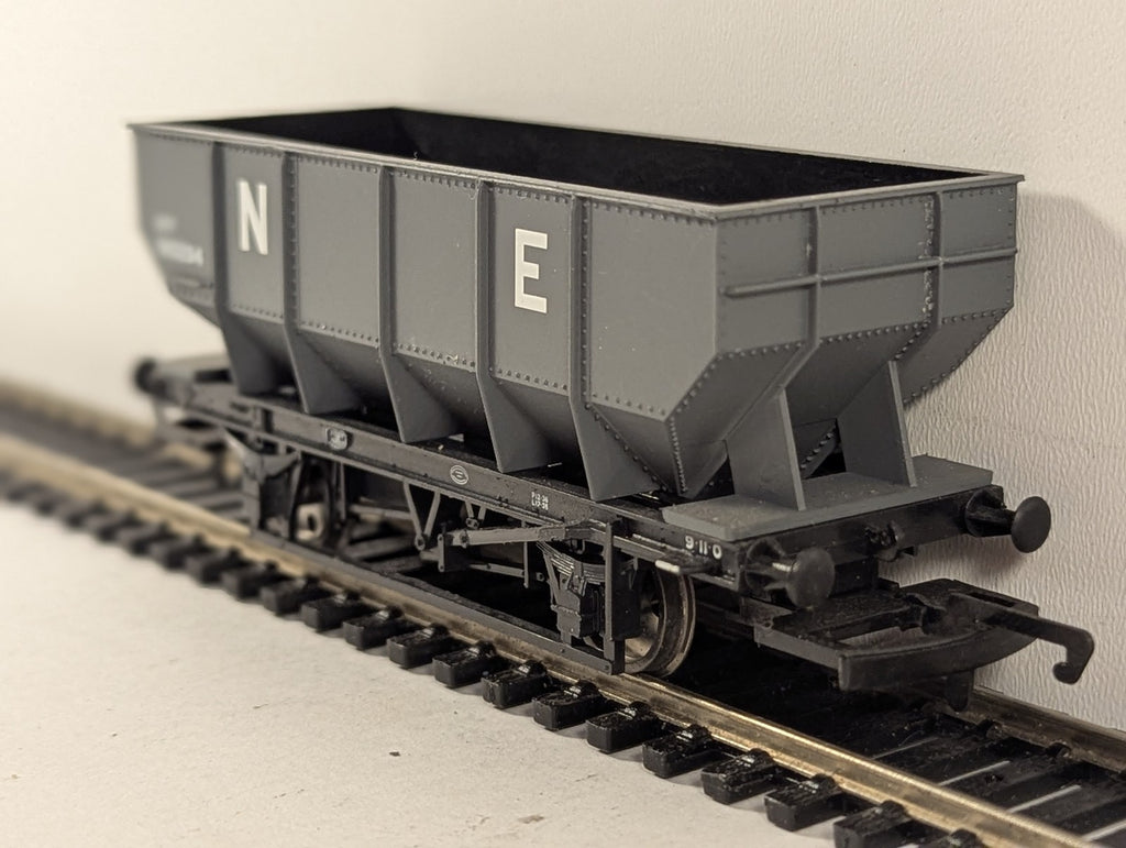 Bachmann OO Gauge LNER 20 Ton Steel Hopper Wagon Goods Wagon 193254 LNER Grey