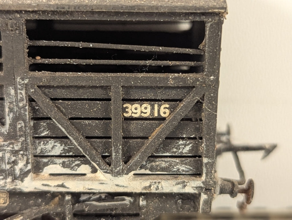 Kitbuilt OO Gauge Midland Cattle Wagon Goods Wagon 39916 MR Grey