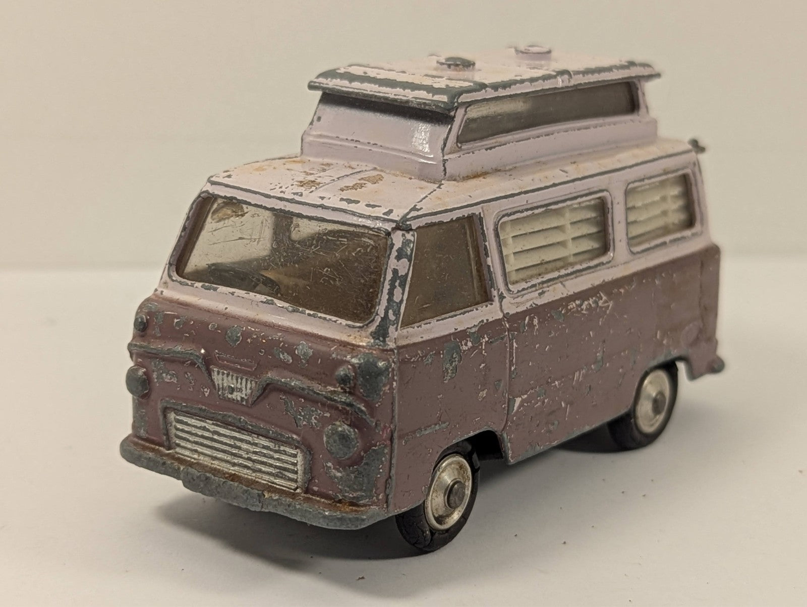 Corgi Toys 420 Ford Thames Airborne Caravan 1:43 Scale - Chipped Paint