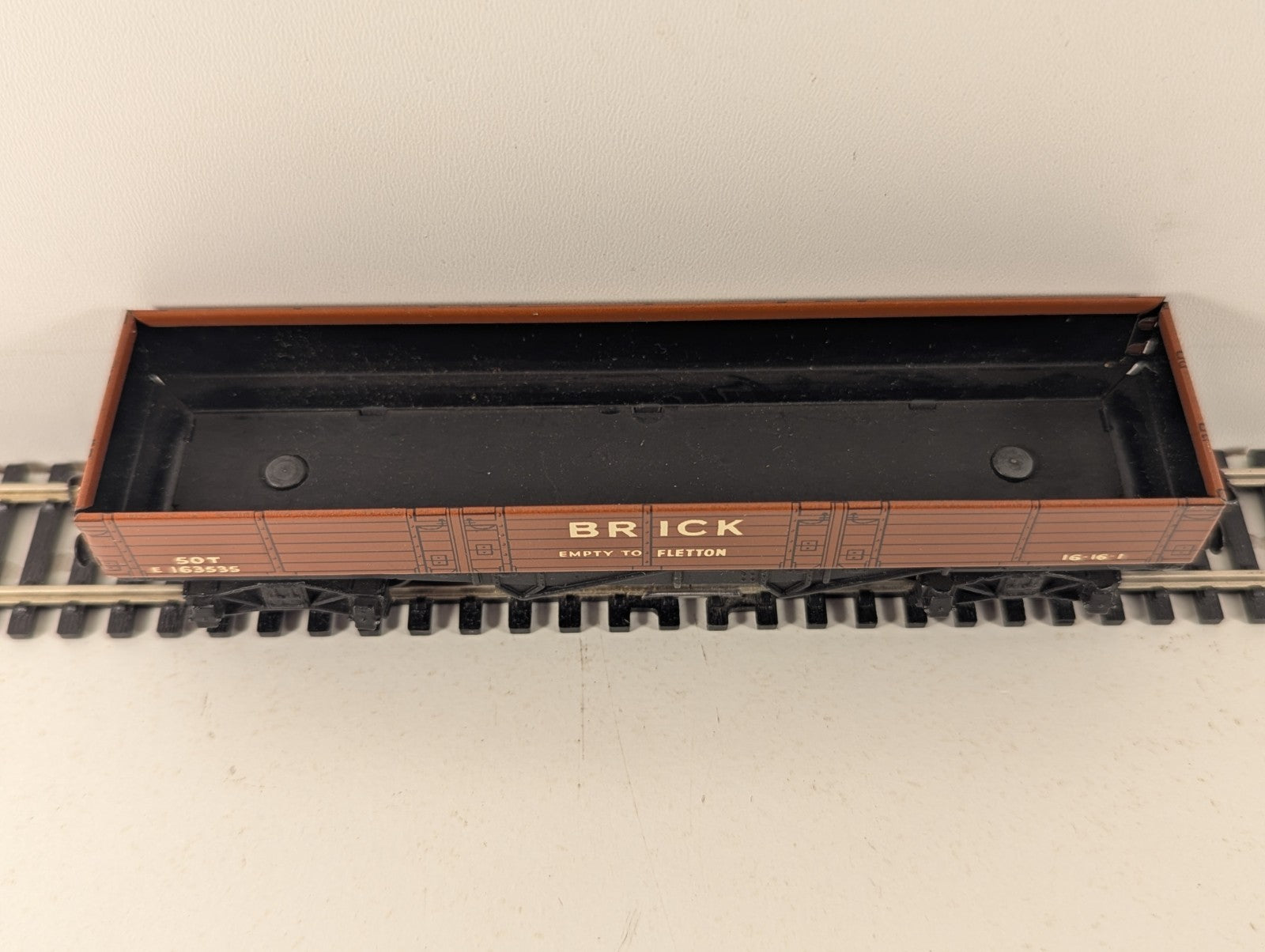 Hornby Dublo OO Gauge Tinplate Brick Wagon E163535