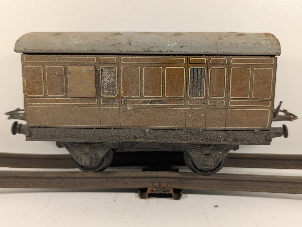 Hornby O Gauge No. 1 Passenger Coach Guard's Van LNER Teak