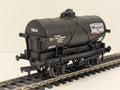 Bachmann OO Gauge 14 Ton Tank Wagon with Large Filler Mobil Oil Goods Wagon 1624