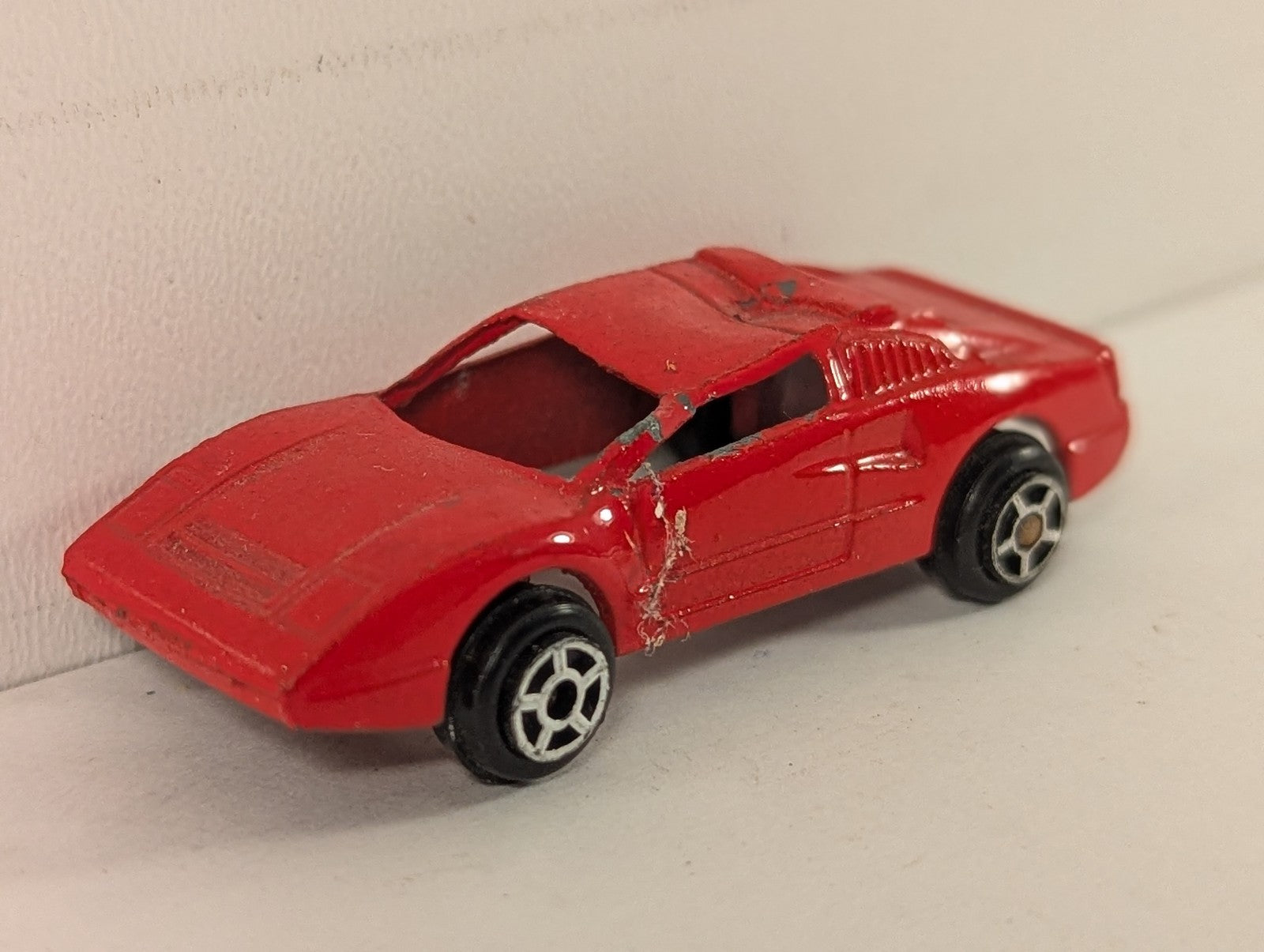 Tootsietoy Ferrari 308 Die-cast Car Red