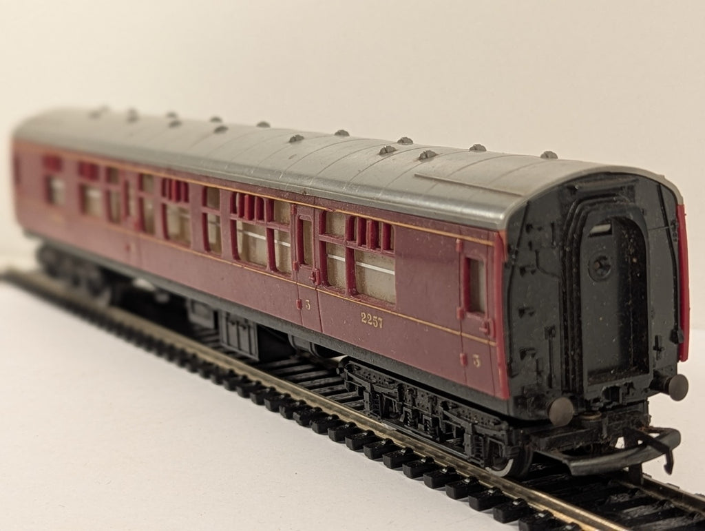 Tri-ang R936 OO Gauge LMS Corridor Brake 3rd Coach
