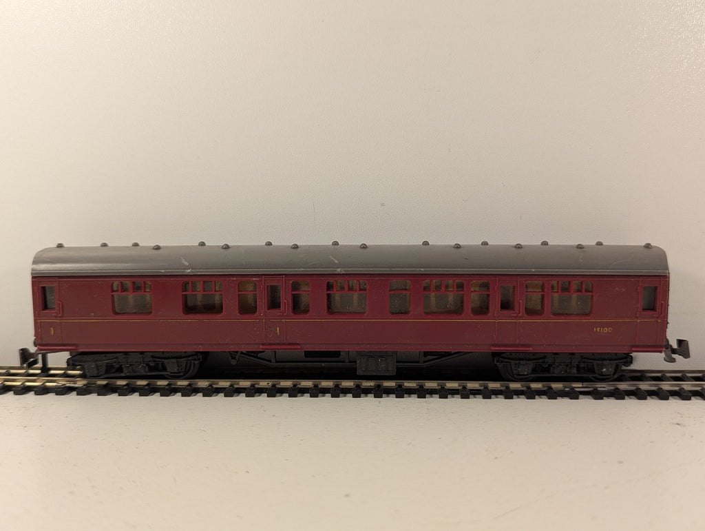 Jouef HO Gauge BR First Class Corridor Coach Passenger Coach 15100 BR Maroon