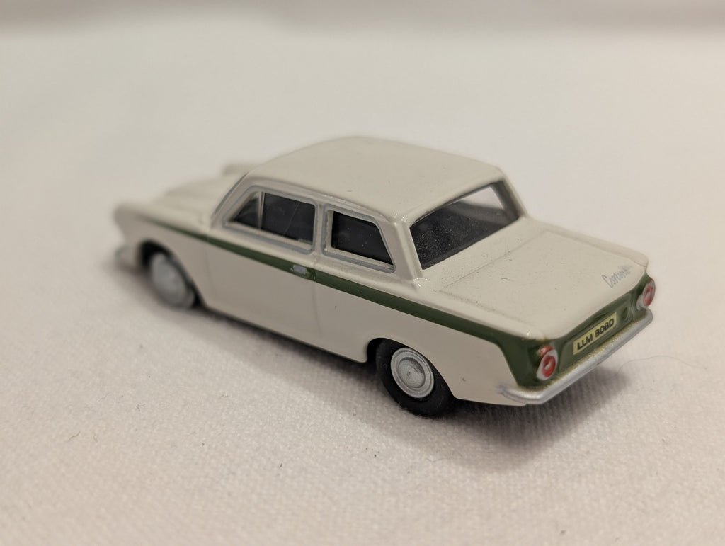 Oxford Diecast 1:76 / OO Gauge Ford Cortina Mk1 Lotus Die-cast Vehicle LLM 808D