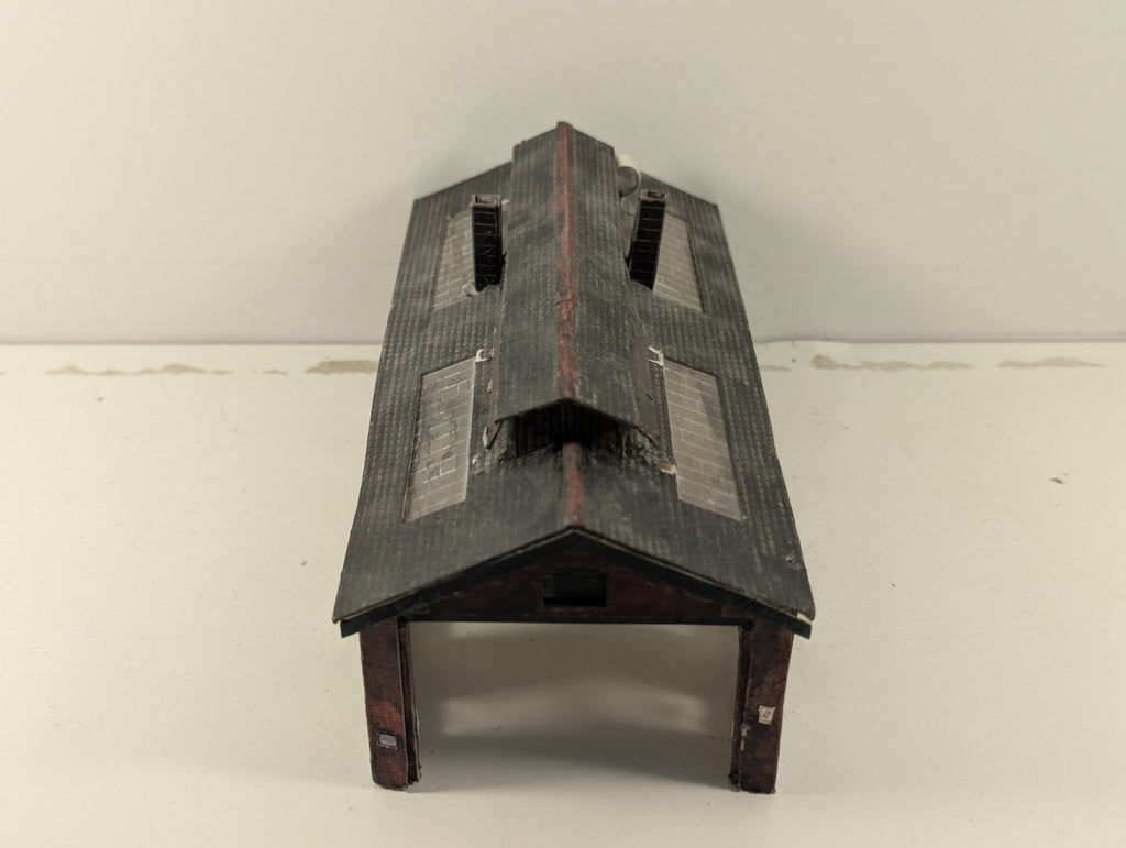 Metcalfe N Gauge Double Track Engine Shed - Damaged & Weathered