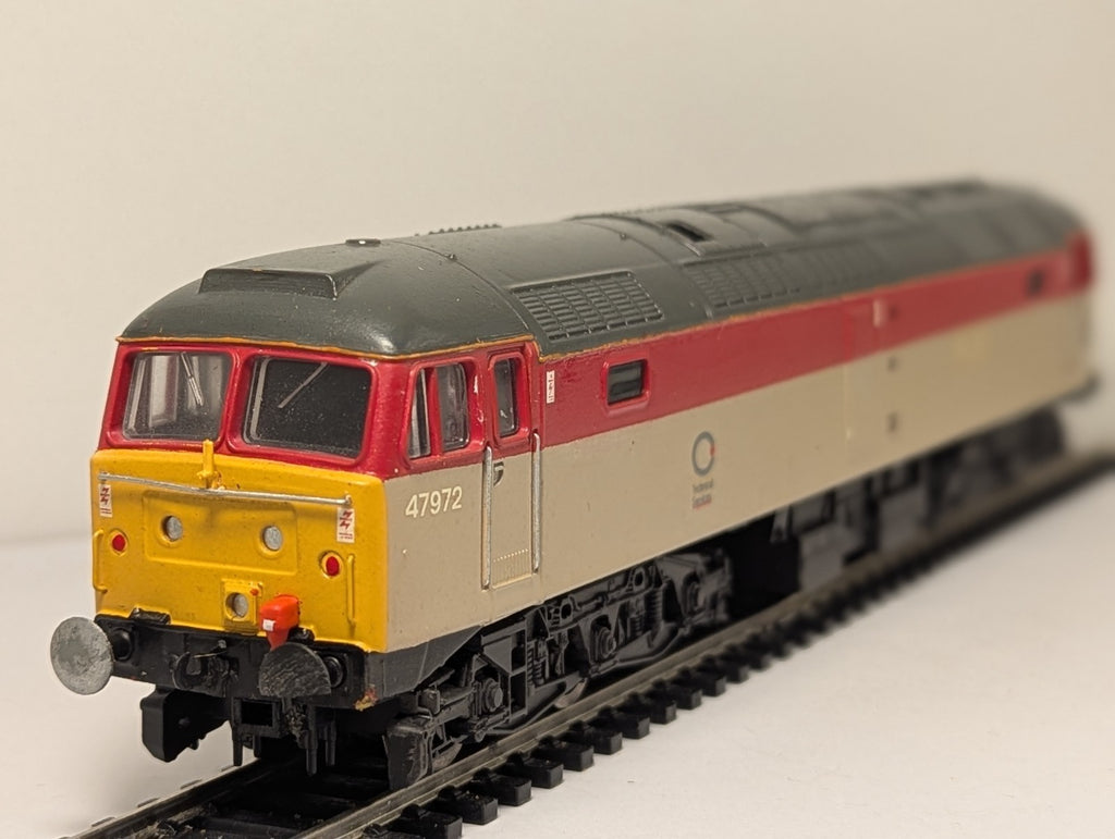 Hornby OO Gauge BR Class 47 Railway Technical Services Red/Grey – Resprayed