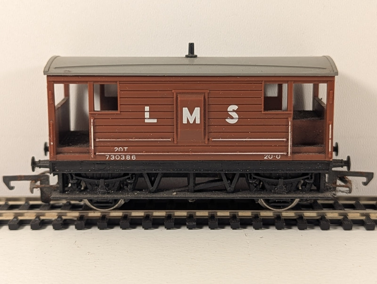 Hornby R.098 OO Gauge LMS Brake Van
